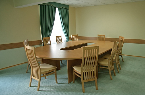 Шерстон - Комната переговоров - Круглый стол